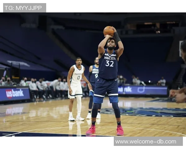 里德强调防守是球队核心特质训练中需不断磨练以赛场表现为目标