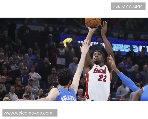 巴特勒空砍31分波杰高效18分两人对决成比赛焦点