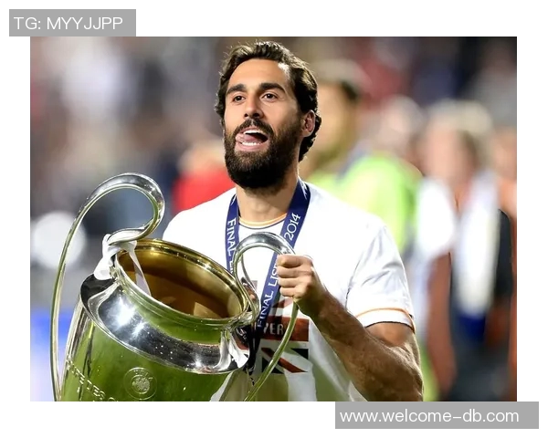 阿韦洛亚伯纳乌首秀面临挑战球迷期待火灾风险化解